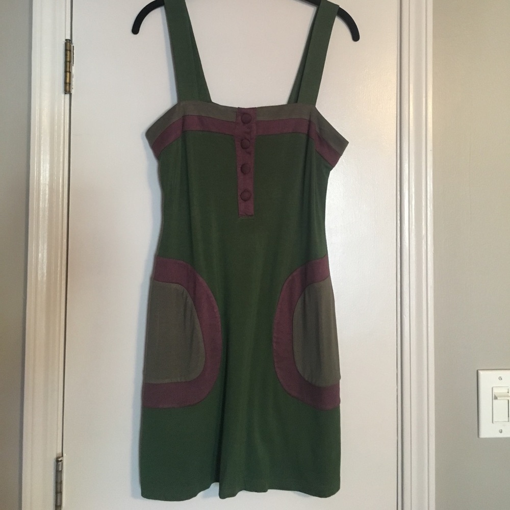 Green jumper pocket dress
